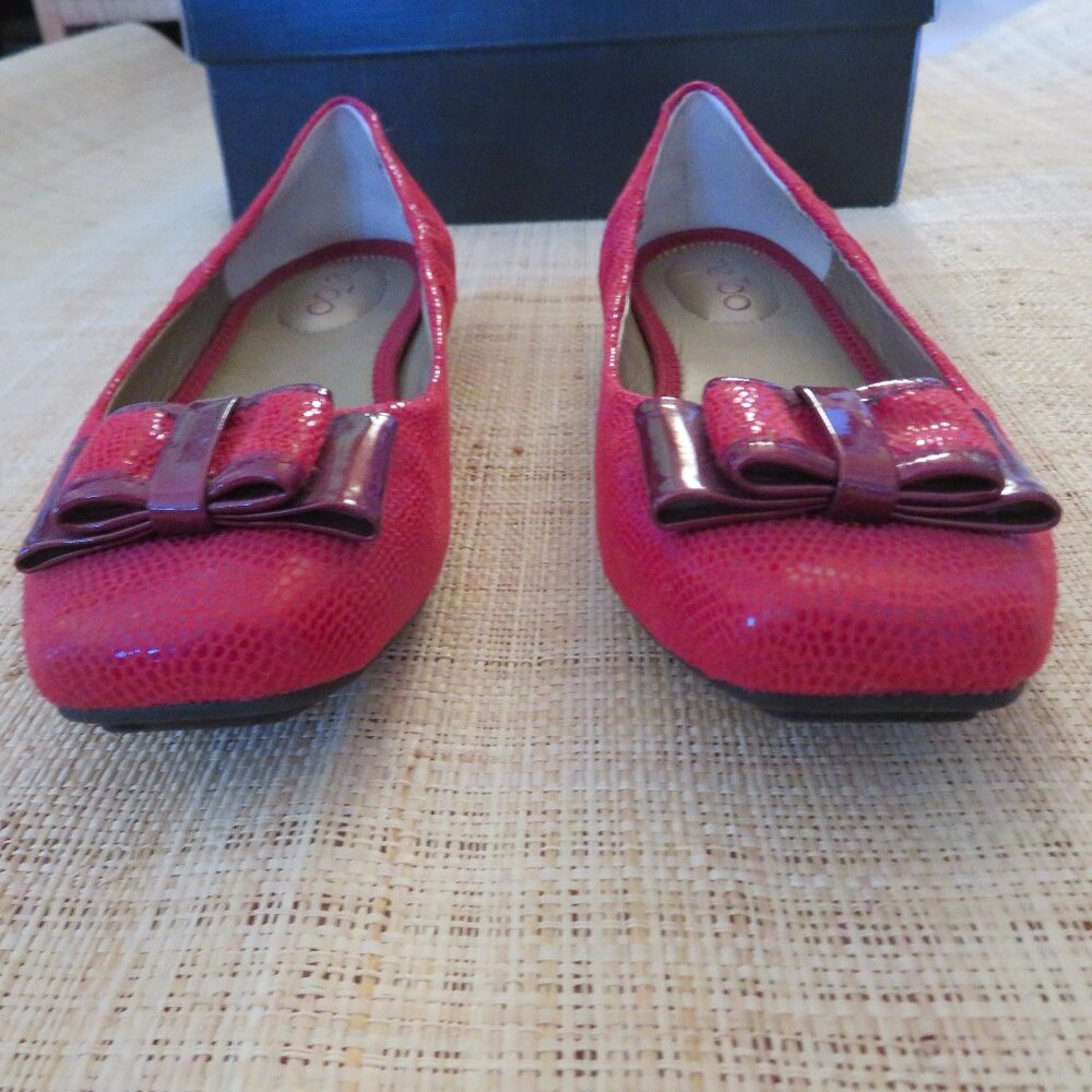 NWOT Red MeToo Leather Flats with a Bow Sz 7.5 - Picture 7 of 11